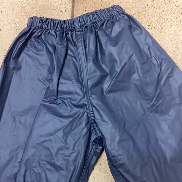 Size 2T rubber splash pants - Picture 4 of 9